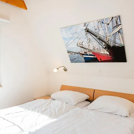 Nyaraló A 10 Reethaus Schwan *